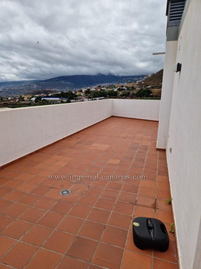  Bonito Piso en última planta con Azotea privada 