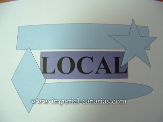  Se vende local comercial de dos plantas a pie de calle, zona del Tope, Puerto Cruz, negocio propio o inversores. 