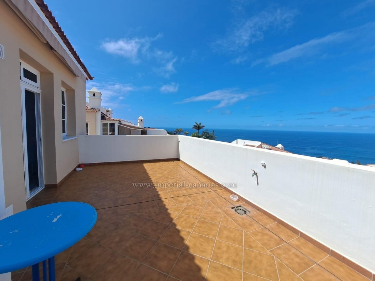  Live in a privileged place in Tacoronte!  