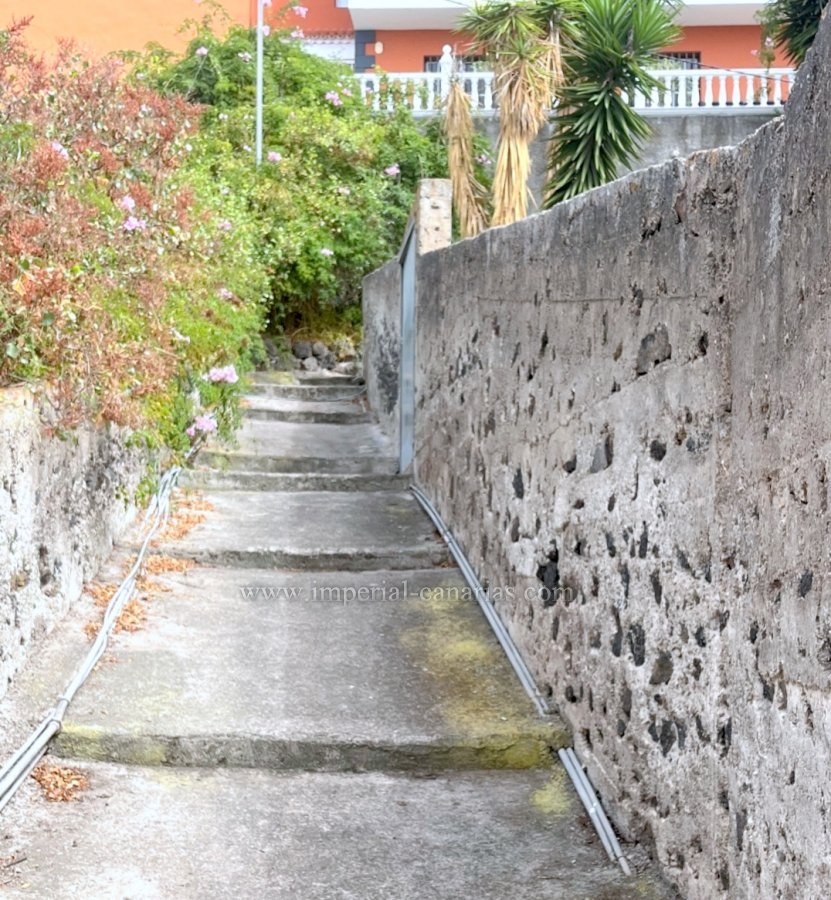  Espectacular chalet en venta en Icod de Los Vinos, próximo al casco histórico. Excelente estado y calidad. 