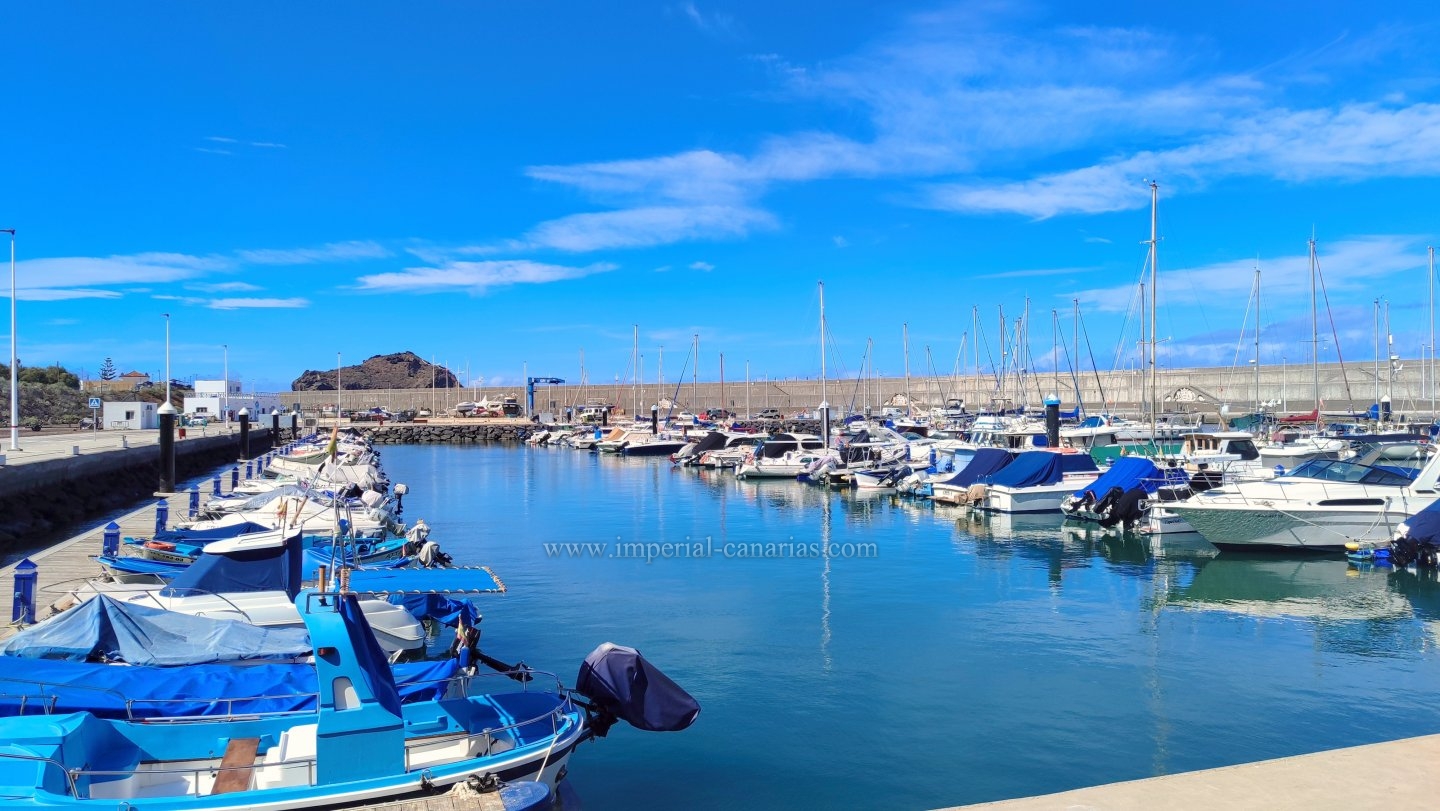  A la venta espectacular villa de luxe en Garachico, rodeado de naturaleza, proximidad a la playa, al  campo de golf y al puerto pesquero recreativo. 