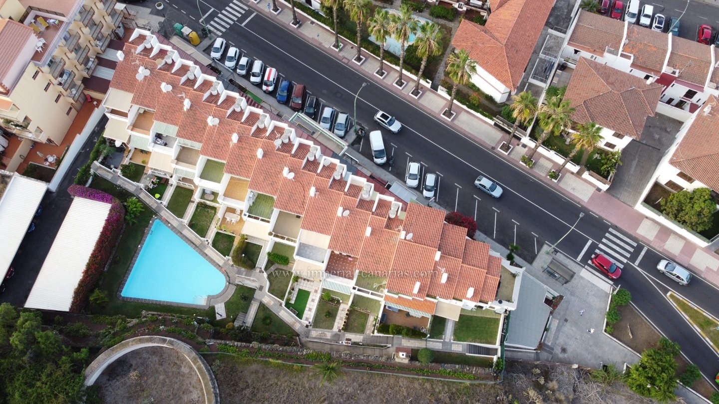  The perfect Townhouse for your family in Puerto de la Cruz, with parking area and large Pool 