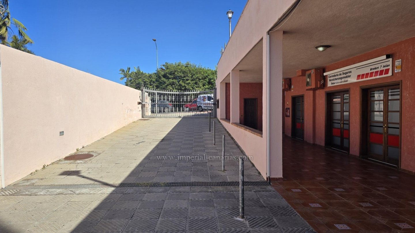  Almacen con entrada de camion en La Paz 