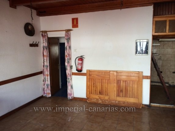  For sale local premise which has been a very well known German Restaurant for over 20 years by the German community of Puerto de la Cruz 