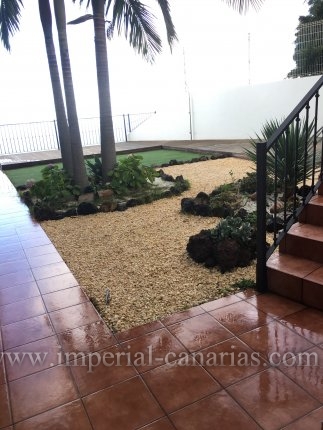  Precioso pareado en Tamaide con jardin y maravillosas vistas al mar y al Teide. 